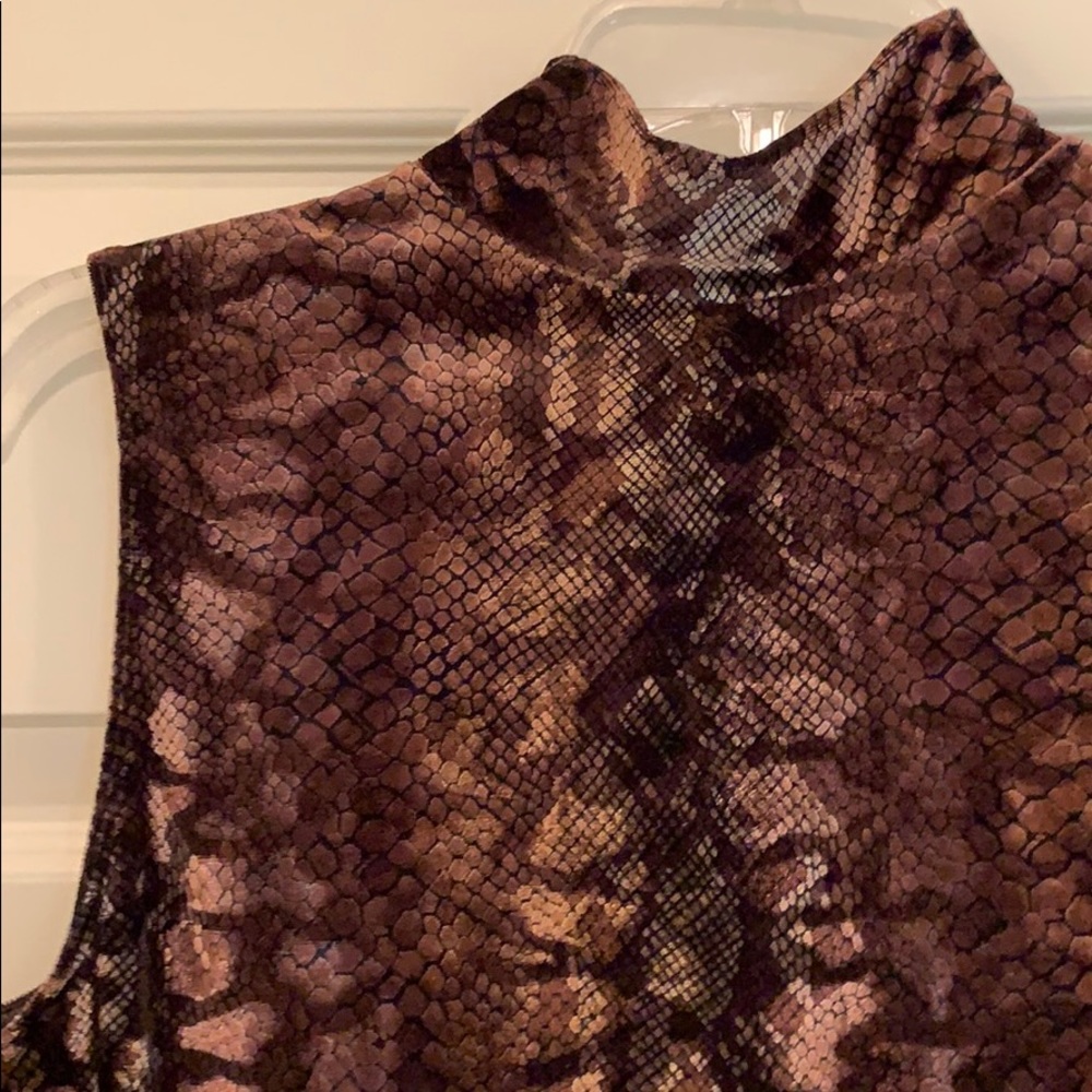 Velvet Tank - Picture 3 of 6